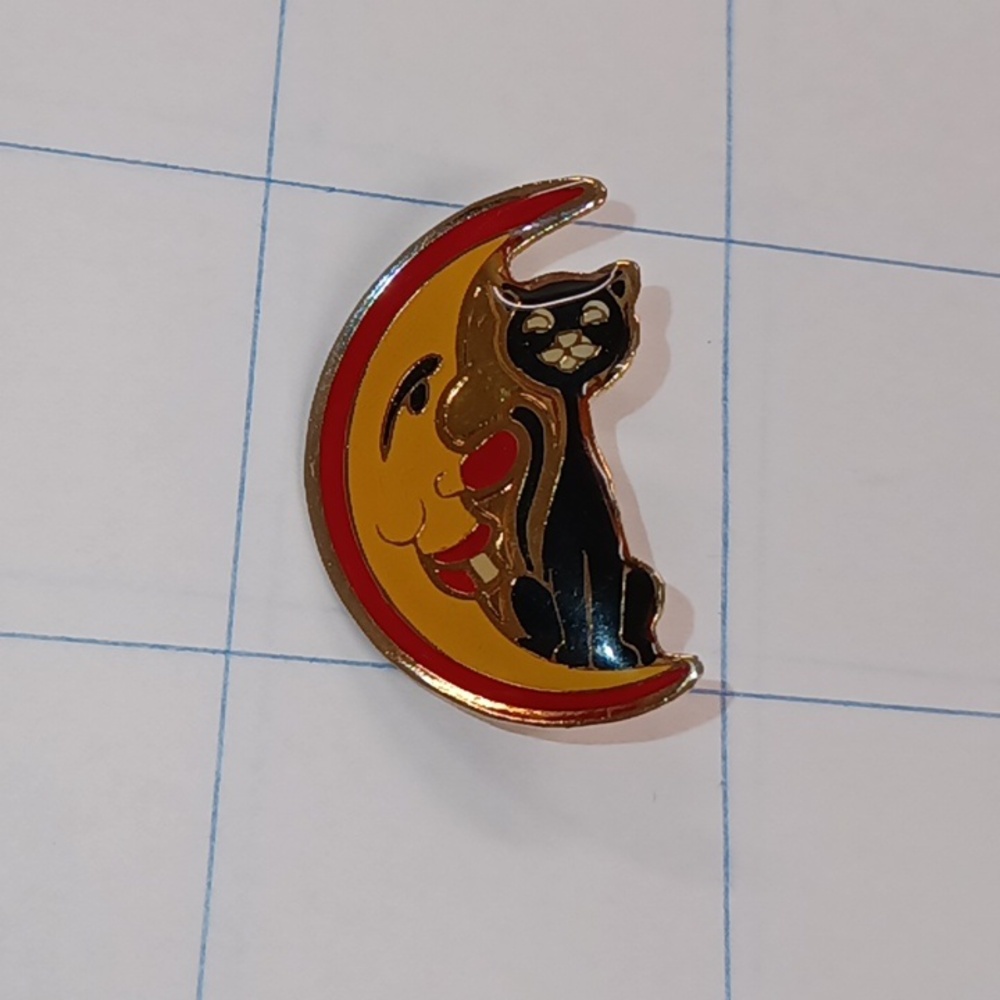 Cat & Moon Vintage Pin - Picture 1 of 4